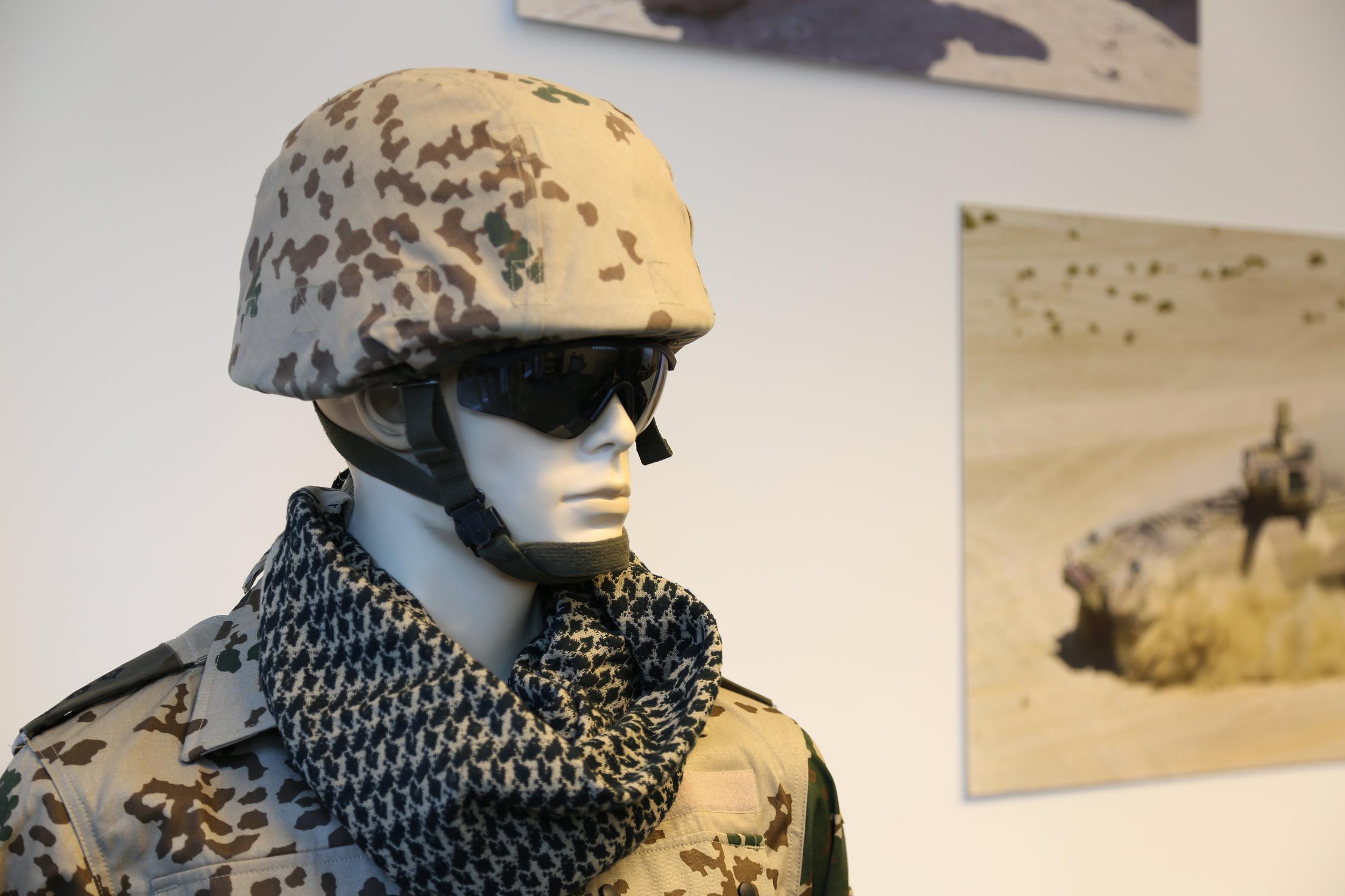 Image: Mannequin at Germany military showroom