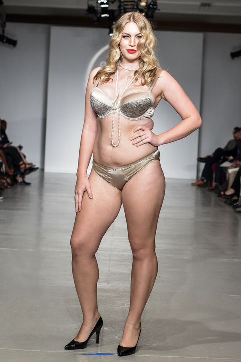 plus-size-white-satin-lingerie-runway