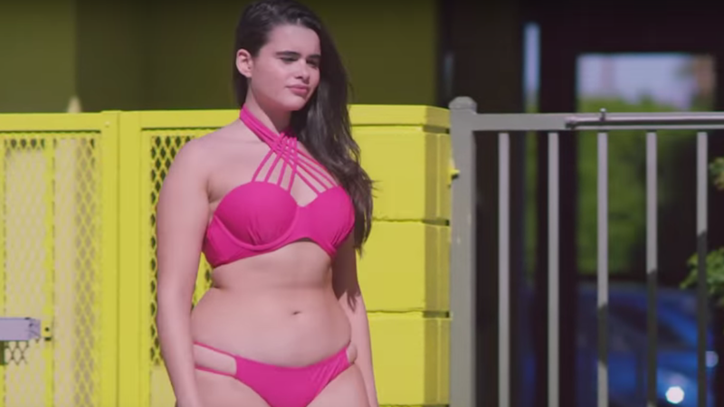 Aerie Features Teen With Normal Body In Campaign