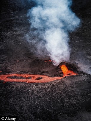 Fay follows the progress of  Iceland's Bardarbunga volcano online 