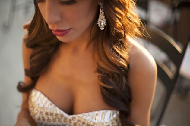 Farrah Cleavage Photograph