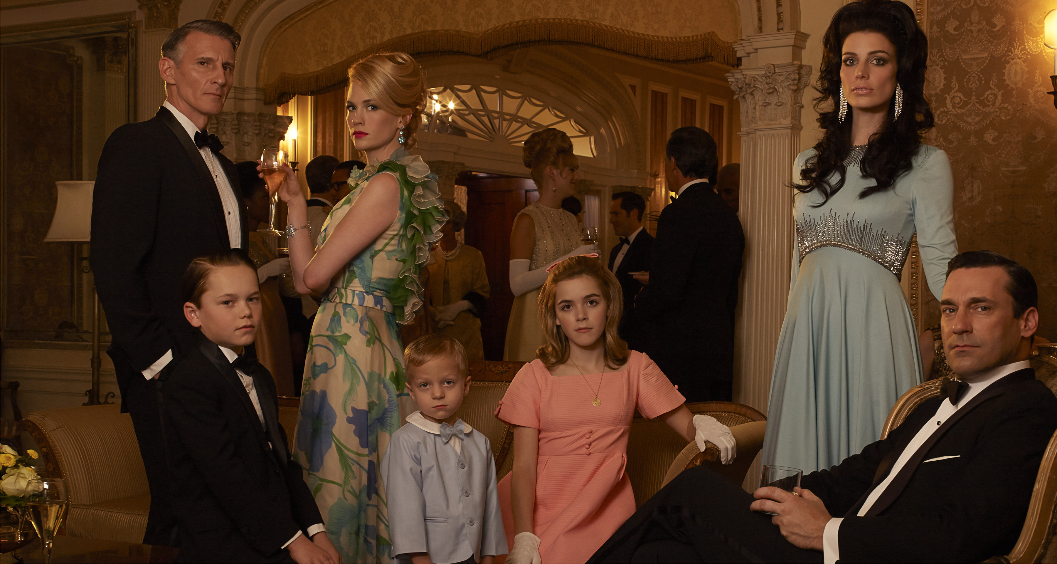 Henry Francis (Christopher Stanley), Bobby Draper (Mason Vale Cotton), Betty Francis (January Jones), Gene Draper (Evan and Ryder Londo), Sally Draper (Kiernan Shipka), Megan Draper (Jessica Pare) and Don Draper (Jon Hamm) 