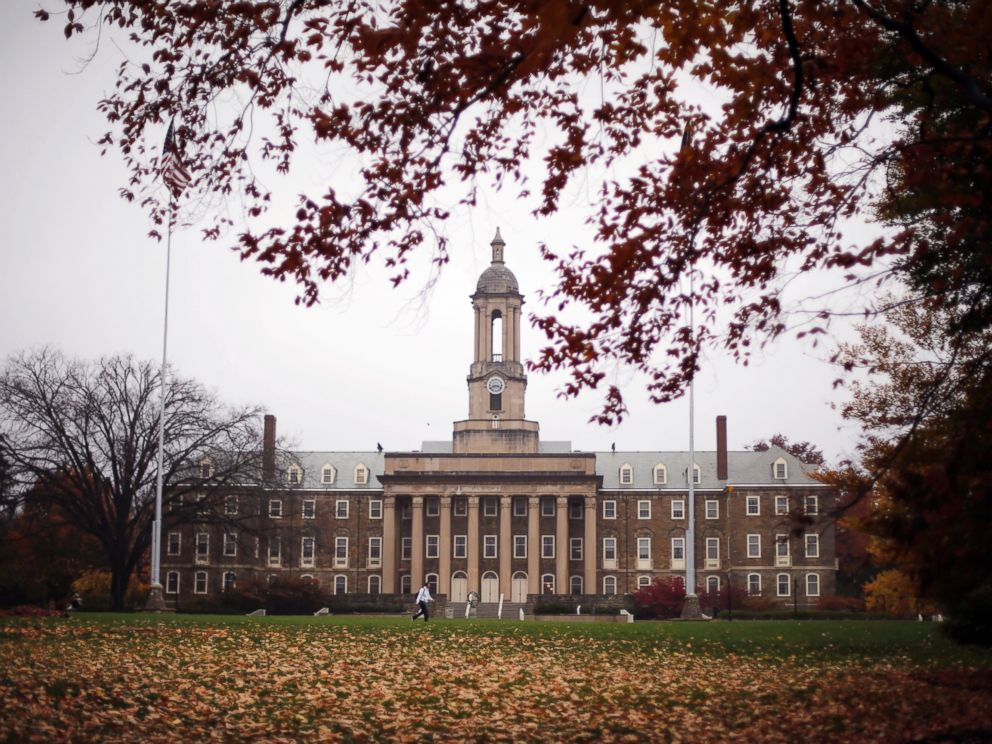 PHOTO: Old Main on the Penn State main campus in State College, Pa., Oct. 28, 2015.