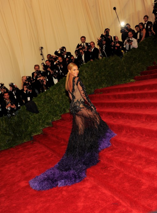 NEW YORK, NY - MAY 07: Beyonce Knowles attends the Schiaparelli And Prada: Impossible Conversations Costume Institute Gala at the Metropolitan Museum of Art on May 7, 2012 in New York City. (Photo by Larry Busacca/Getty Images)