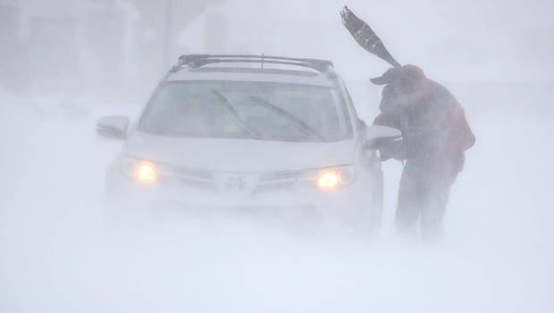 Bomb cyclone: Mammoth winter storm hits Northeast 