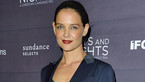 Play Video - Wow! Katie Holmes Stuns in Skinny Jeans