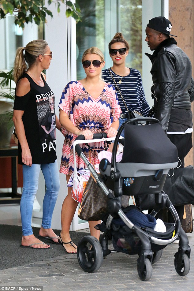 They're here! Ferne was joined by Billie Faiers and her mum, baby Nelly and Vas Morgan