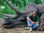 The picture, taken on the set of his 1993 blockbuster Jurassic Park, was posted online last Sunday by Facebook meme-maker and wit Jay Branscomb