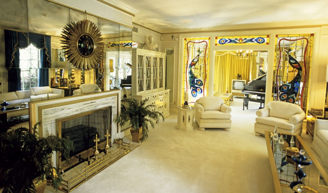 One of the sitting rooms at Elvis Presley's home 'Graceland' in Memphis. Tennessee, America. Highway 61, The Blues Highway from Lousiana through Mississippi to Tennessee, America