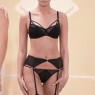 spears lingerie02 95x95 Britney Spears Lingerie Line Shows Her Boudoir Taste at NYFW (pics!)